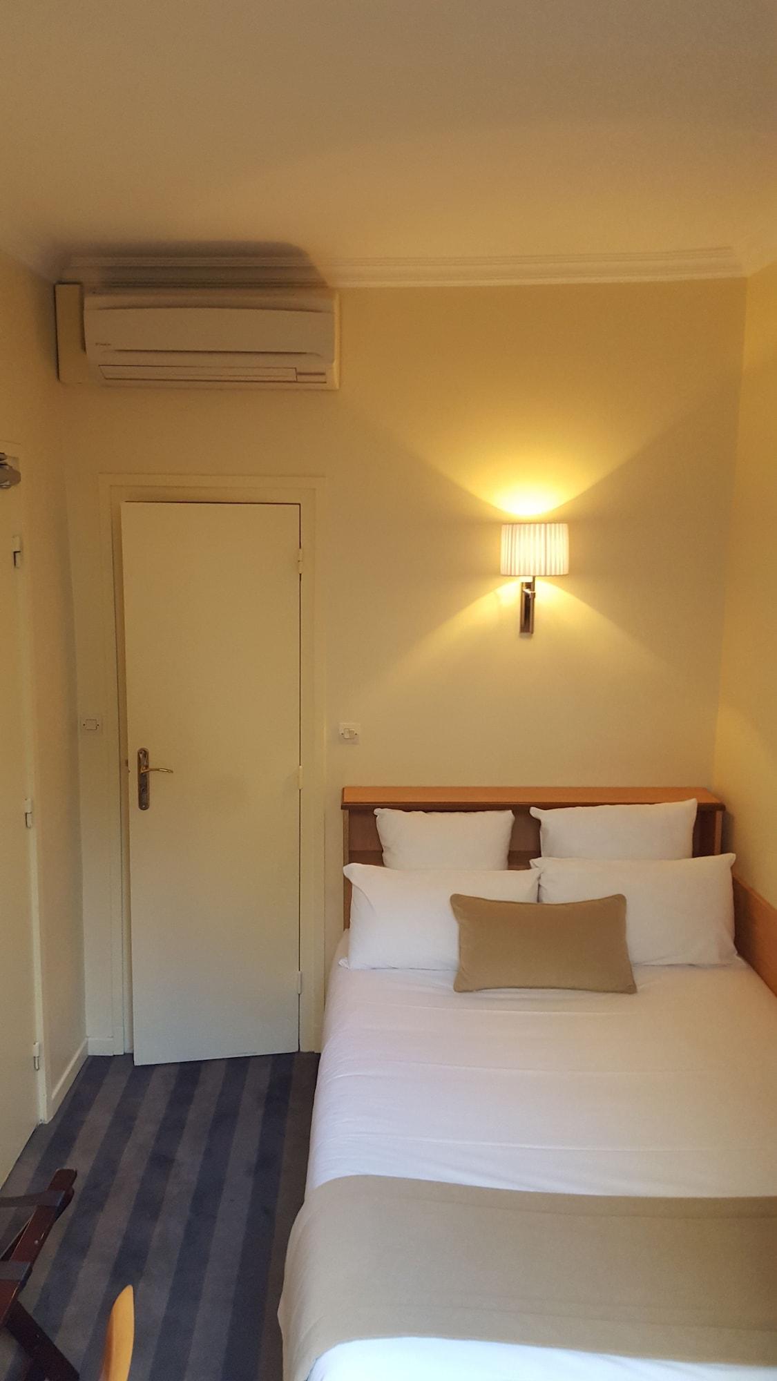 Hotel Saint Cyr Etoile Paris Bagian luar foto