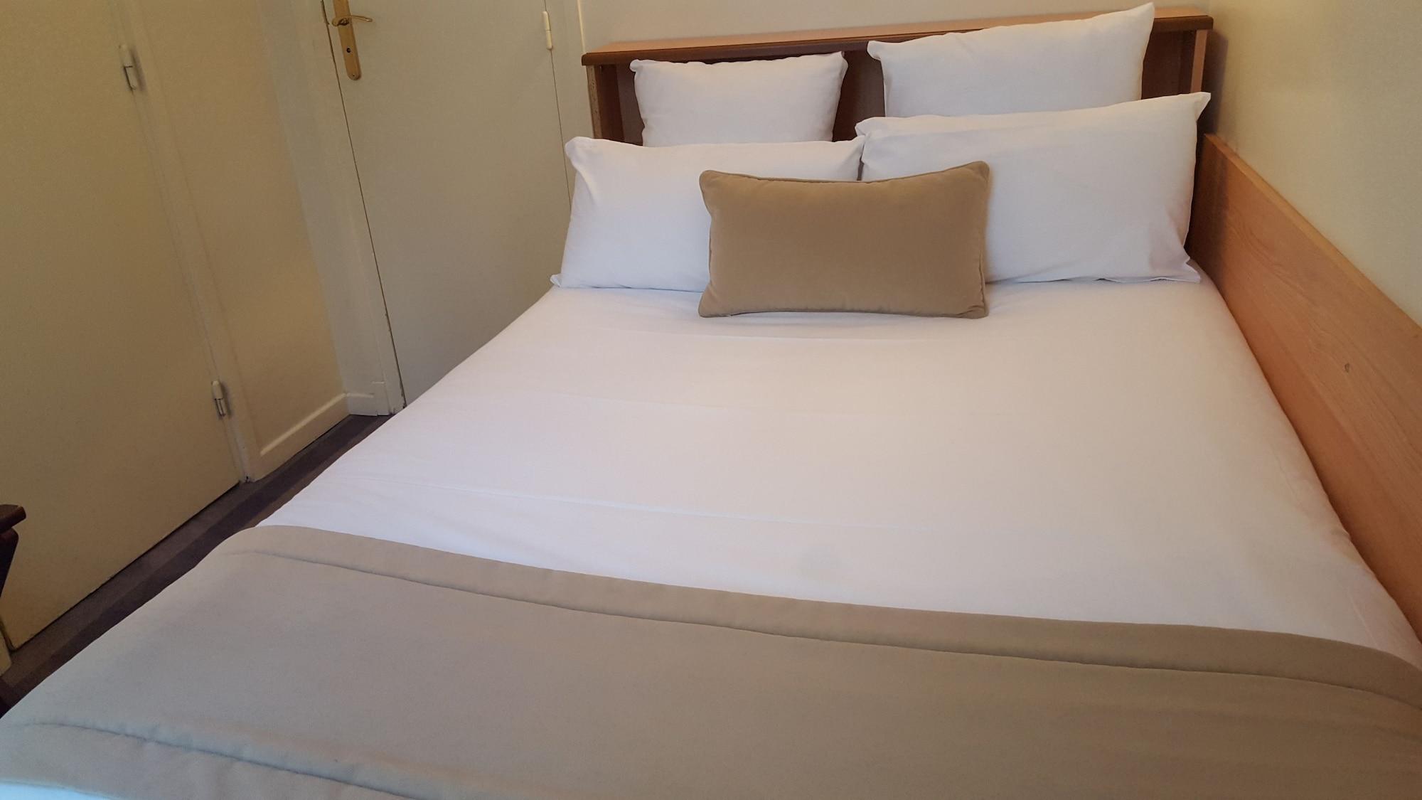 Hotel Saint Cyr Etoile Paris Bagian luar foto