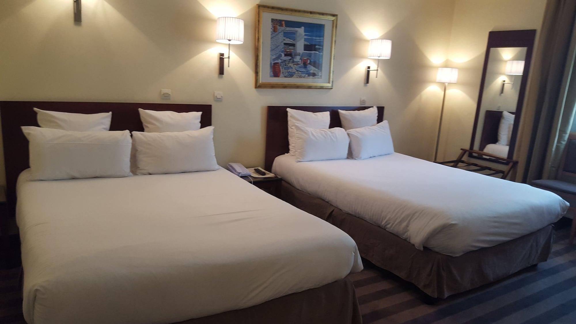 Hotel Saint Cyr Etoile Paris Bagian luar foto