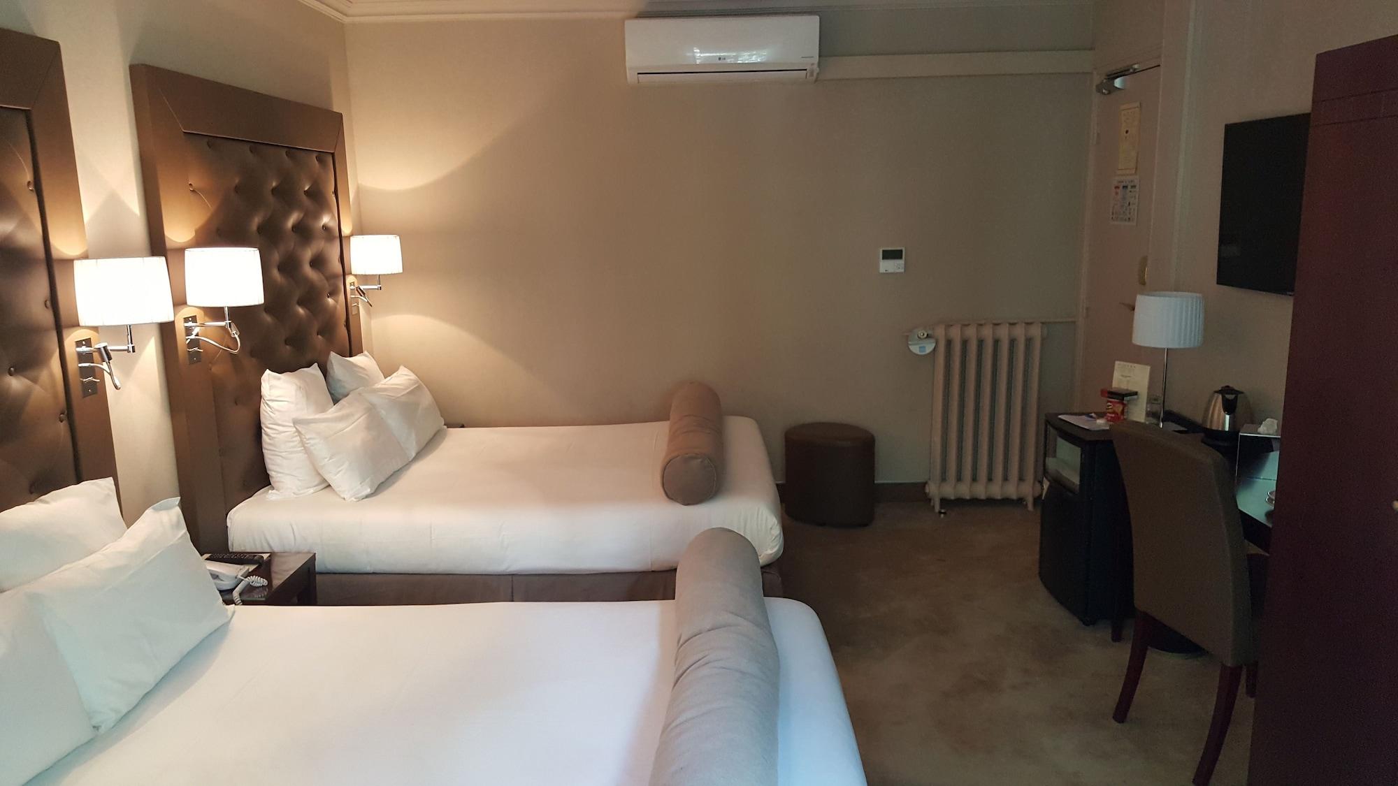 Hotel Saint Cyr Etoile Paris Bagian luar foto